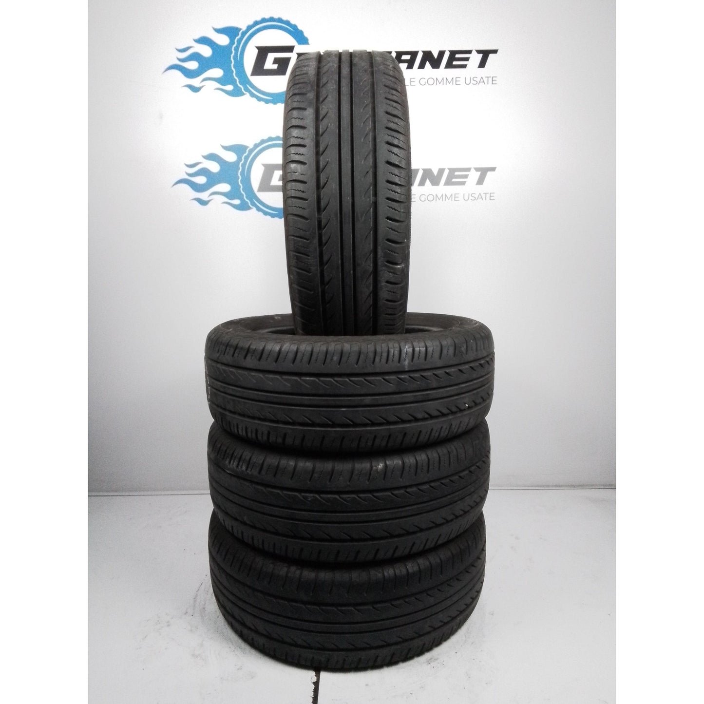 4 Goodyear 205/60 R16 Assurance Fuel Max 92V