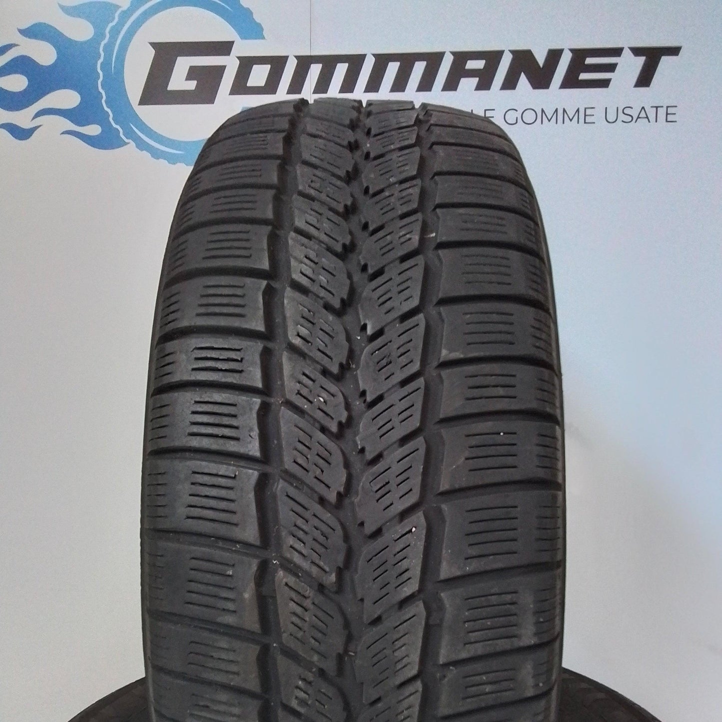 2 Michelin Agilis 51 Snow 215 65 15C 104/102T m+s