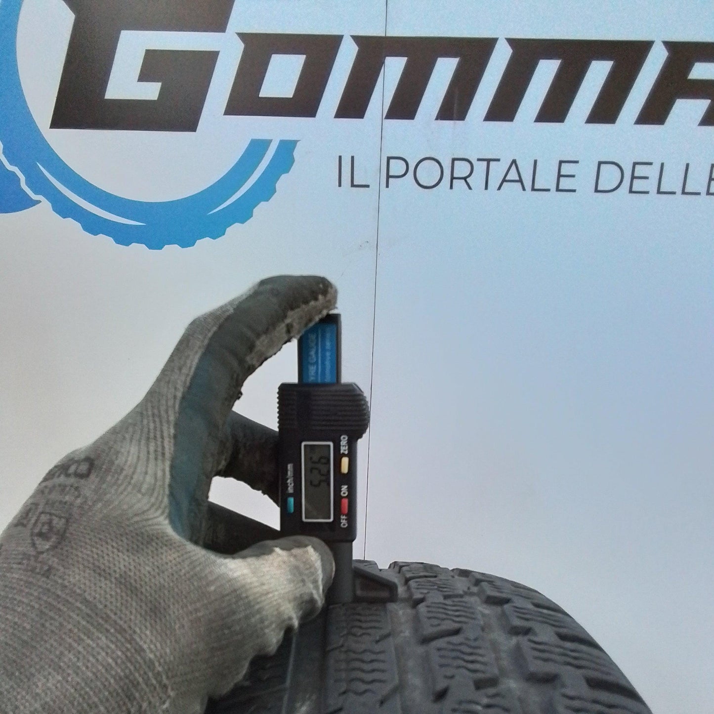 4 Kumho Izen Kw27 205 55 17 95V m+s