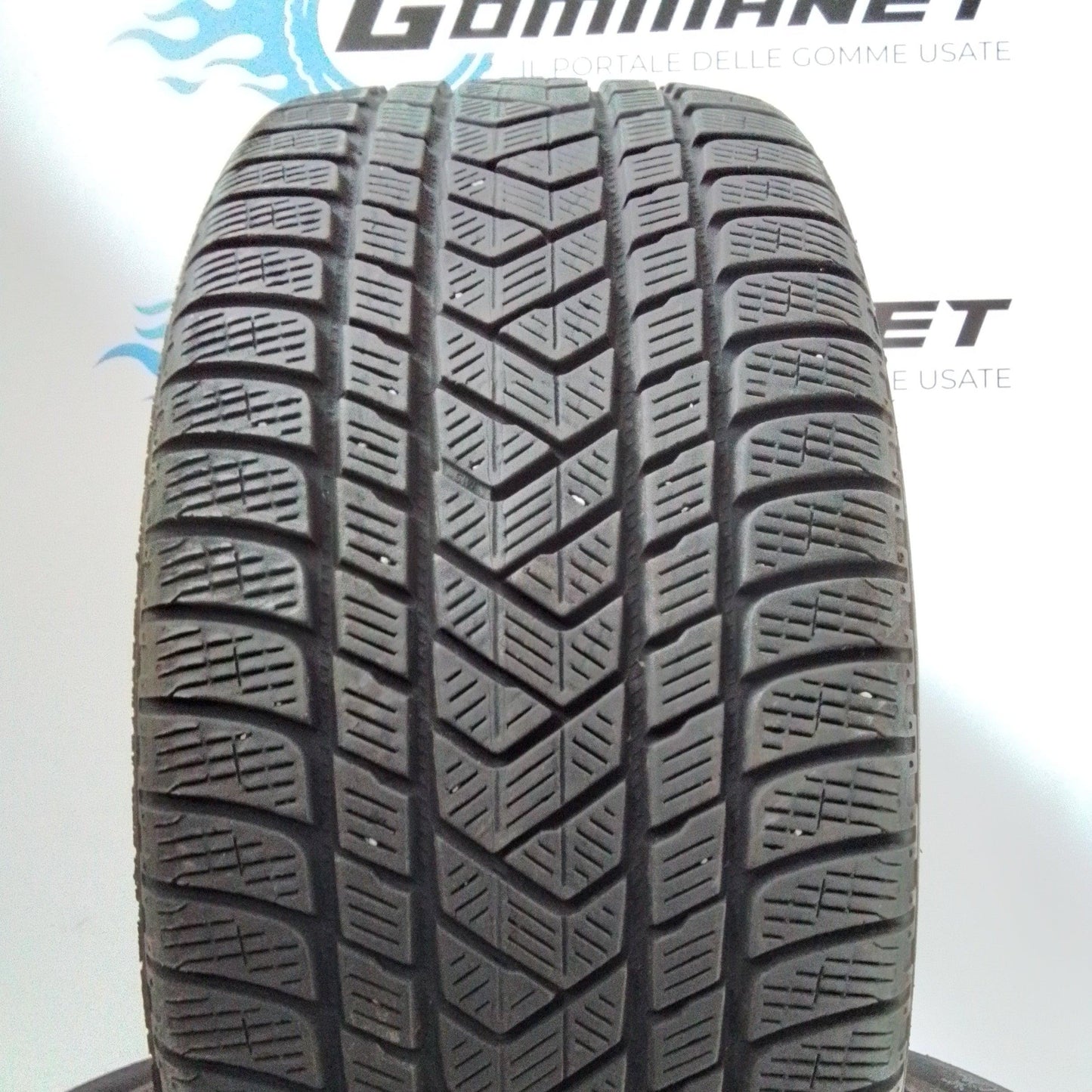 2 Pirelli 275/40 R21 Scorpion Winter M+S Runflat