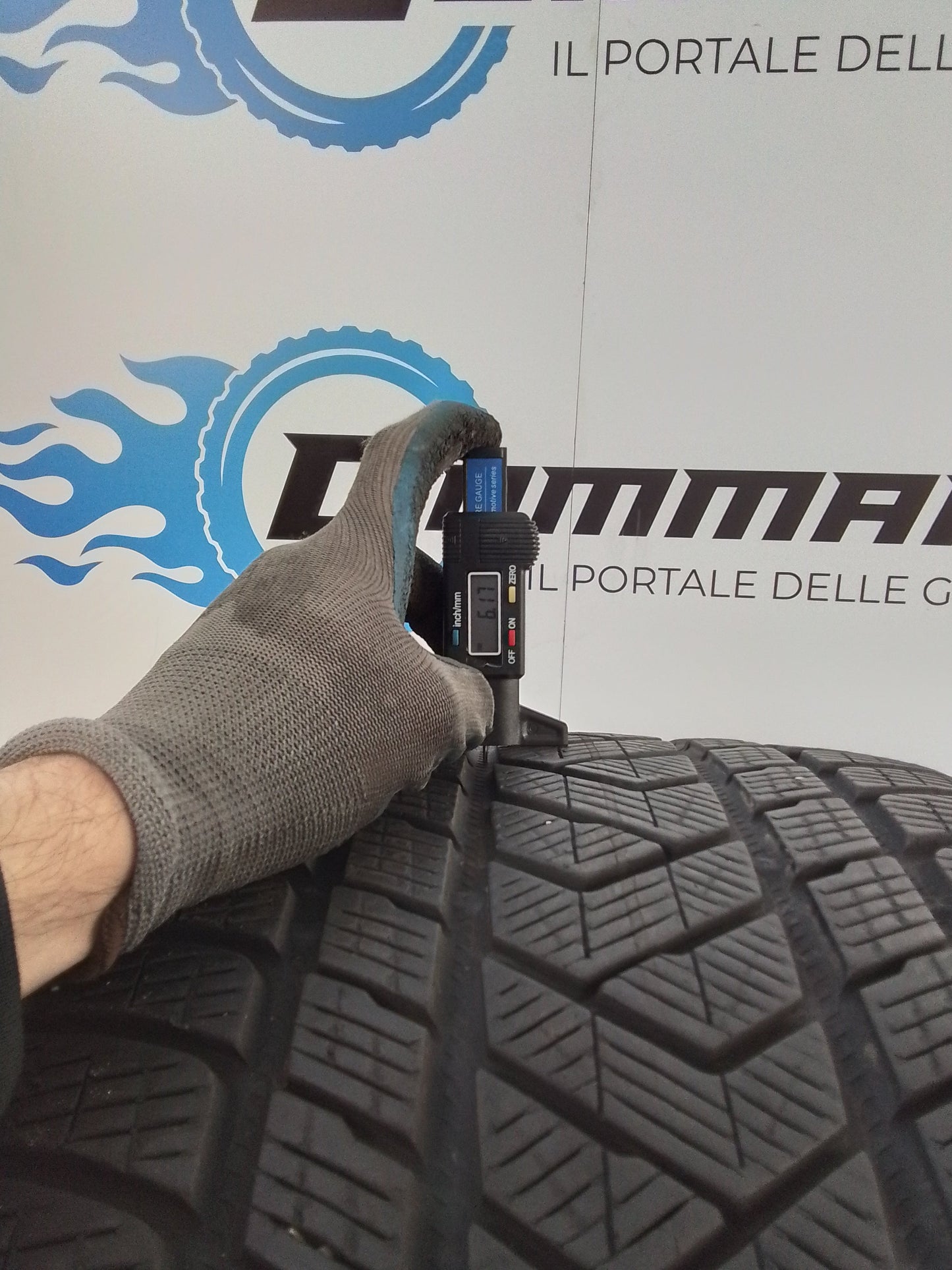 2 Pirelli 315/35 R21 Scorpion Winter M+S Runflat