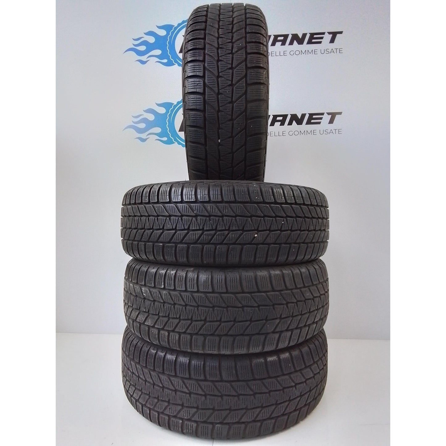 4 Bridgestone 235/45 R18 Blizzak LM-25V 98V M+S