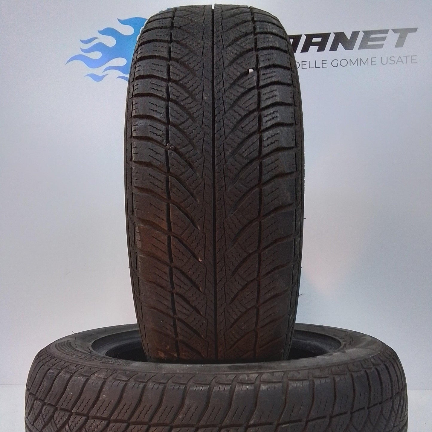 2 Goodyear Ultragrip 8 Performance 205 60 16 92H m+s Runflat