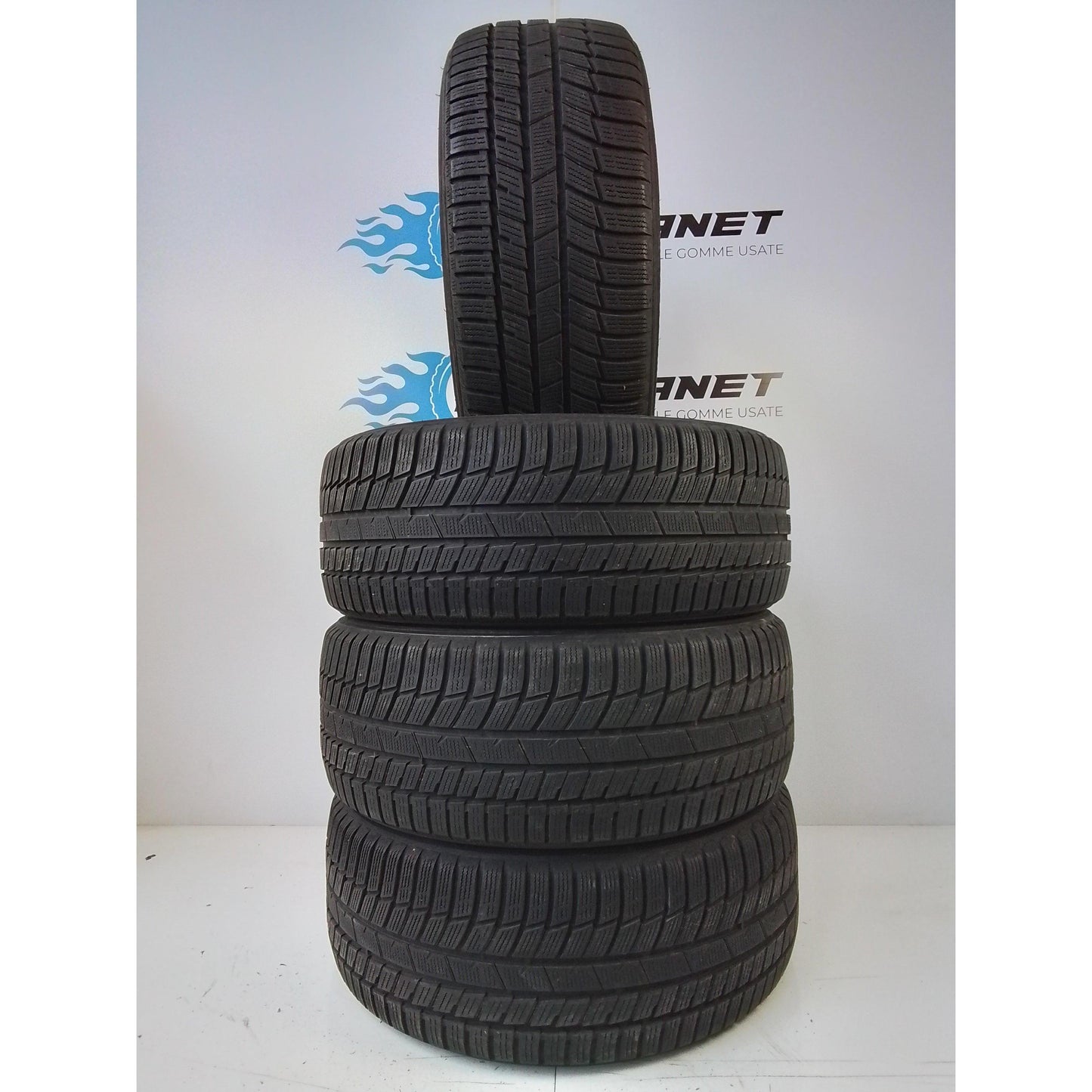 4 Toyo 245/40 R19 Snowprox S954