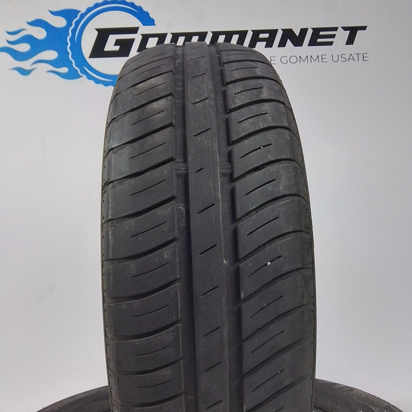 2 Goodyear 165/65 R15 Efficient Grip Compact