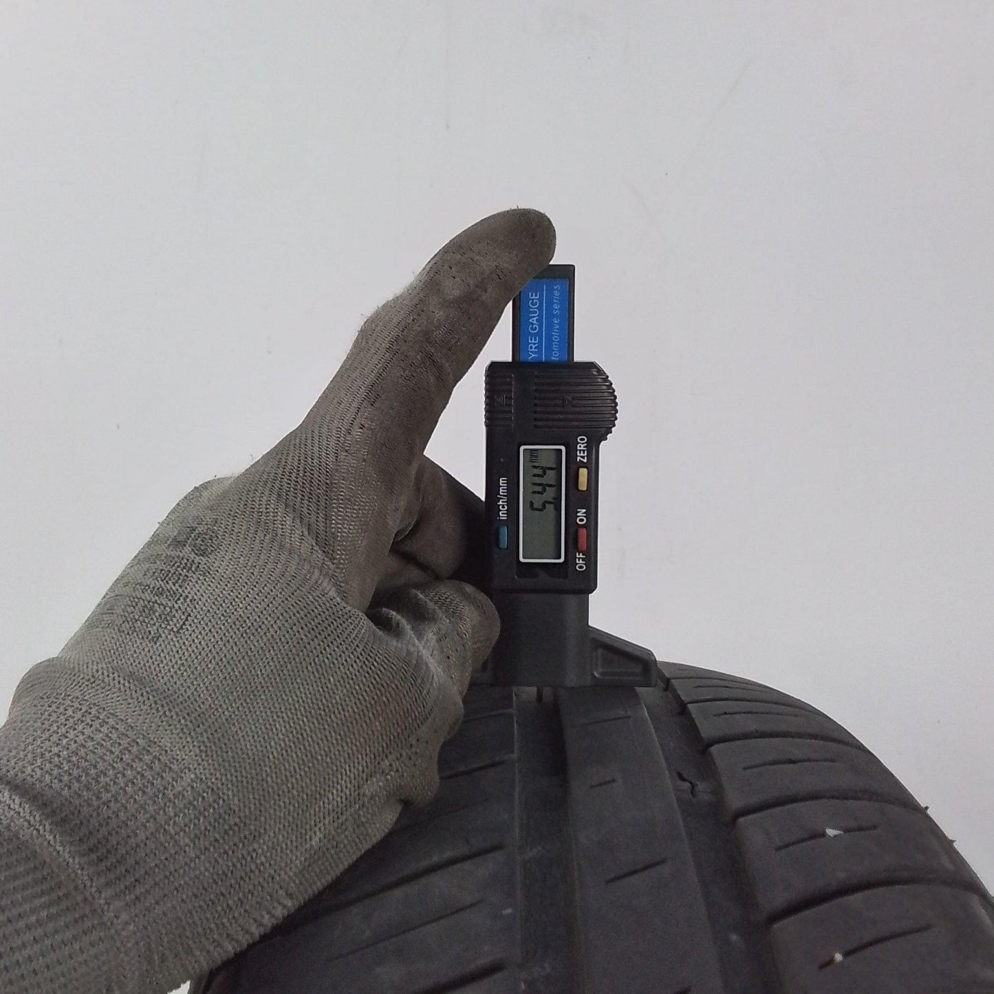 2 Goodyear 165/65 R15 Efficient Grip Compact