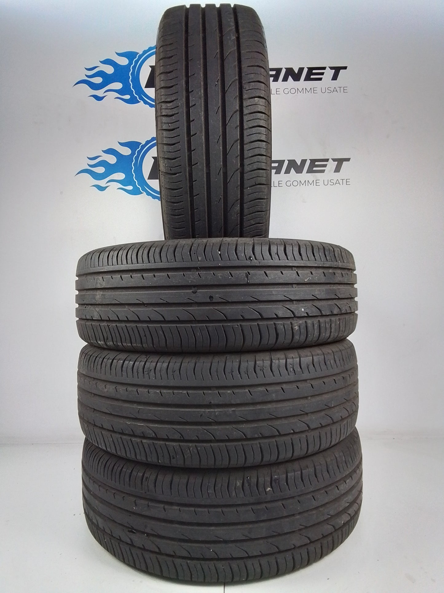 4 Continental ContipremiumContact 2 215 55 17 94V