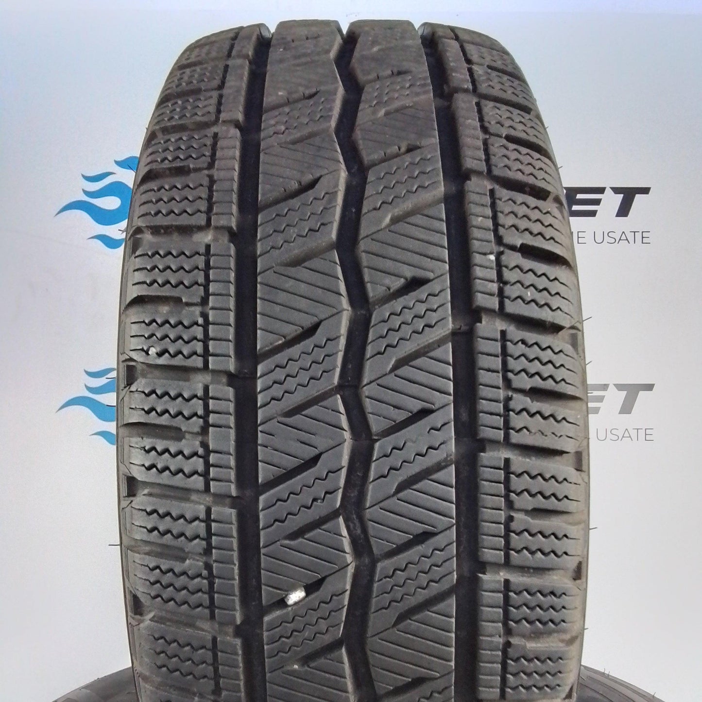 4 Hankook 215/70 R15 Winter Icept LV 109/107R M+S