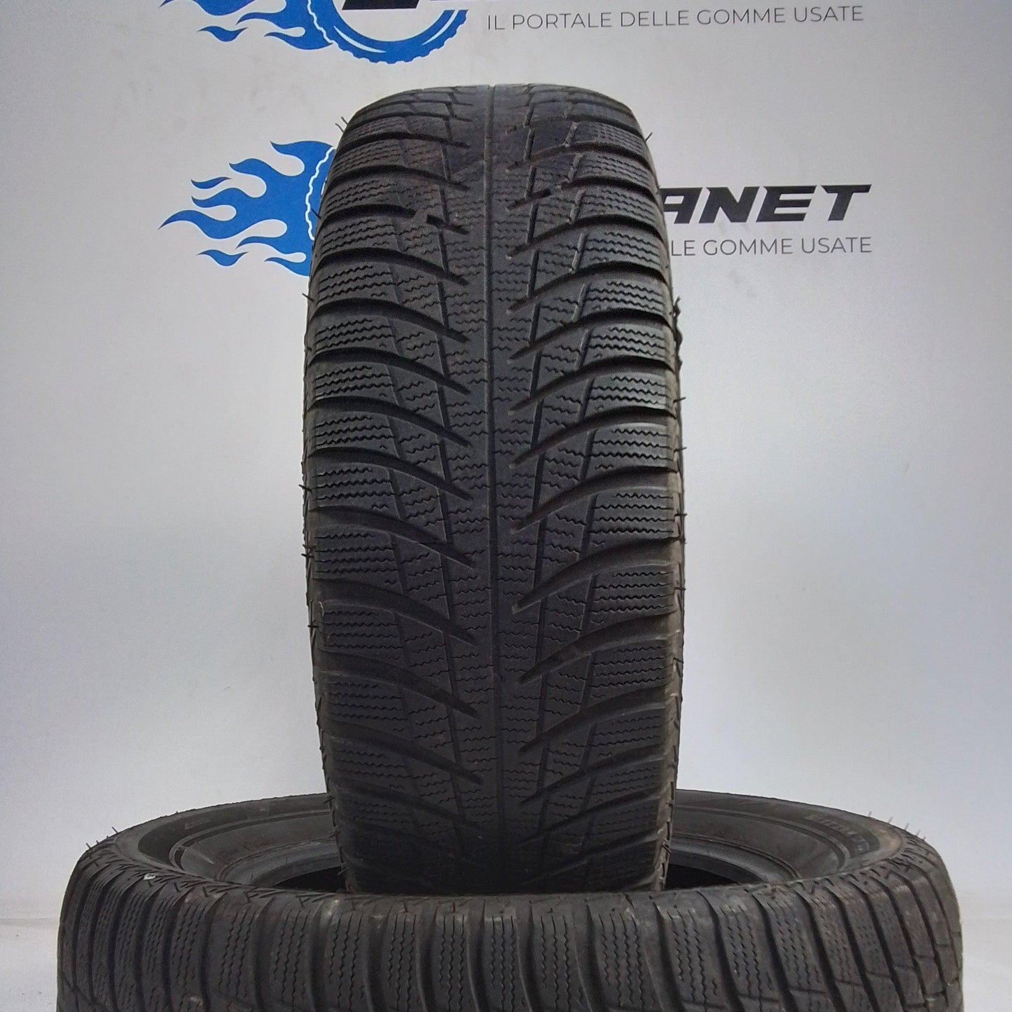 2 Bridgeston Blizzak LM-001 215 65 17 99H