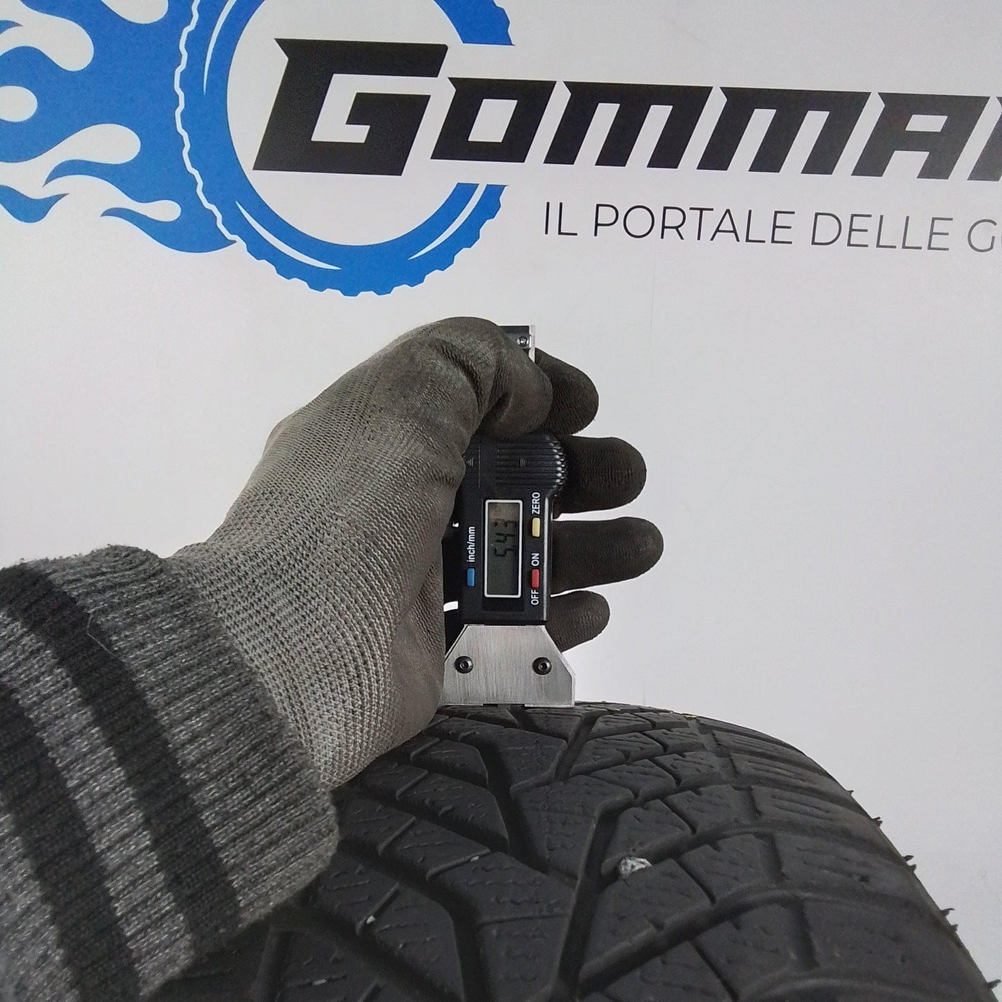 2 Yokohama BluEarth Winter 205 60 16 95H m+s