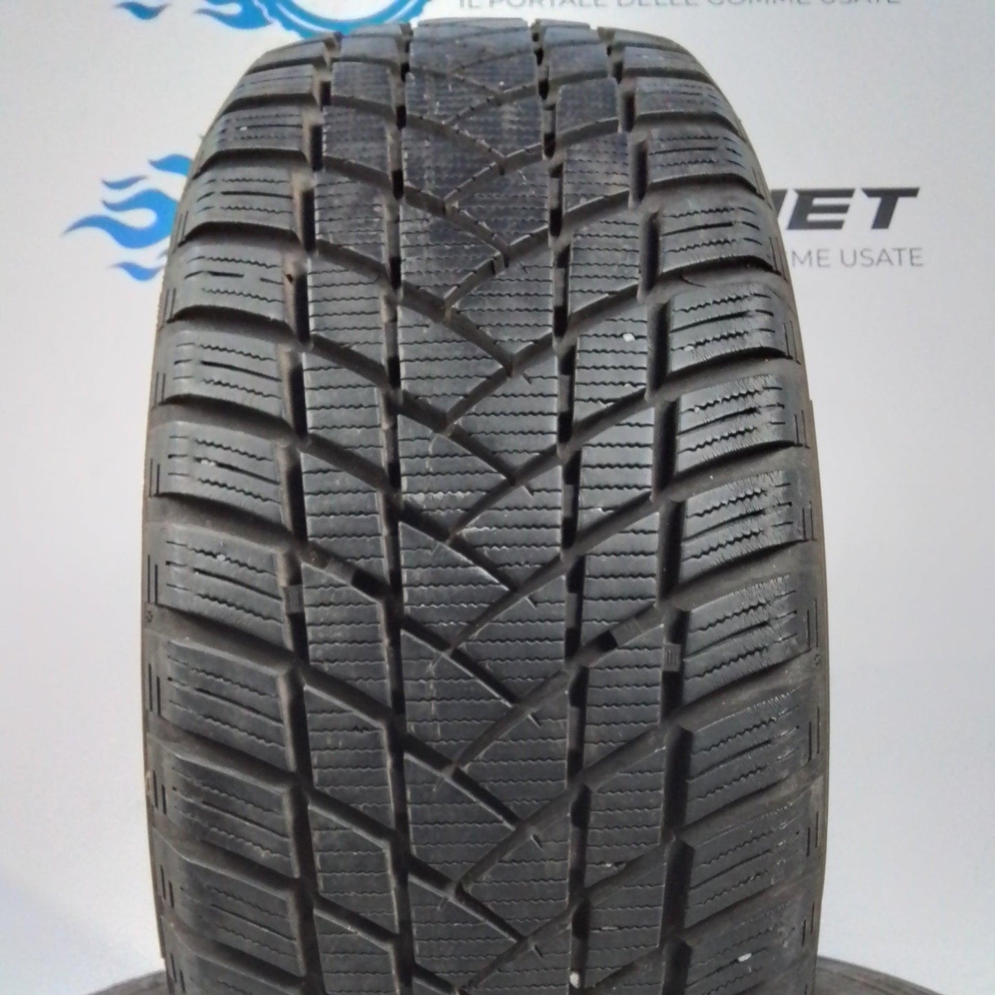 2 Gt Radial Champiro Winter pro2 215 60 16 99H XL M+S