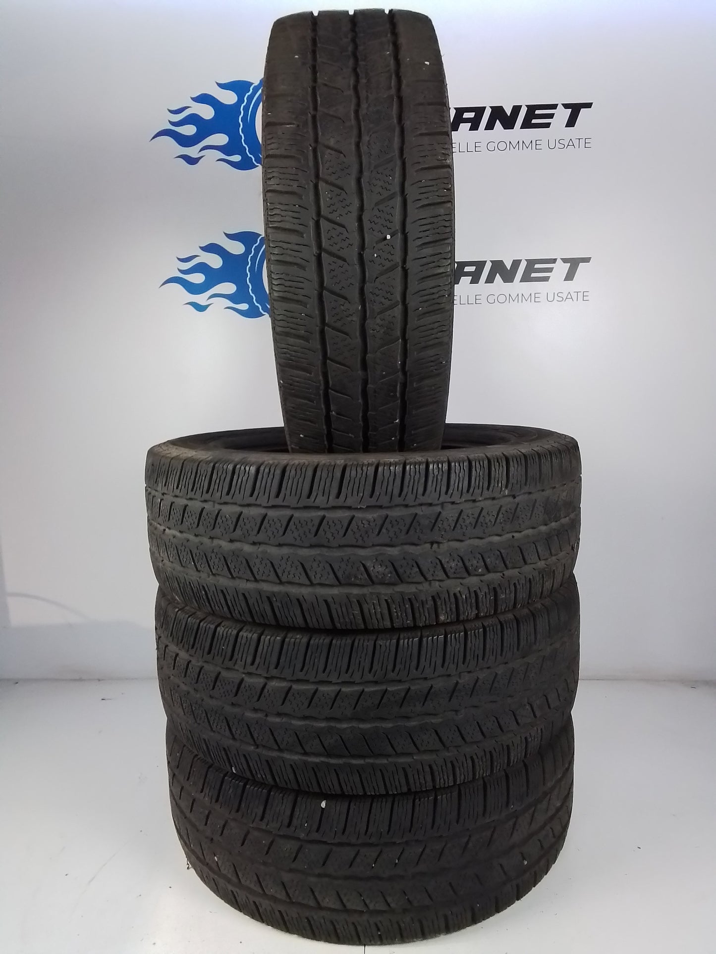 4 Continental VanContactWinter 235 65 16C 121/119R m+s