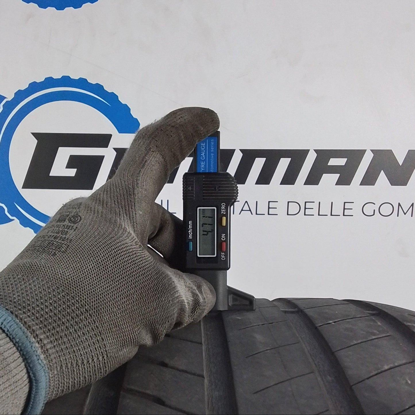 2 Bridgestone Alenza 001 305 40 20 112Y Runflat