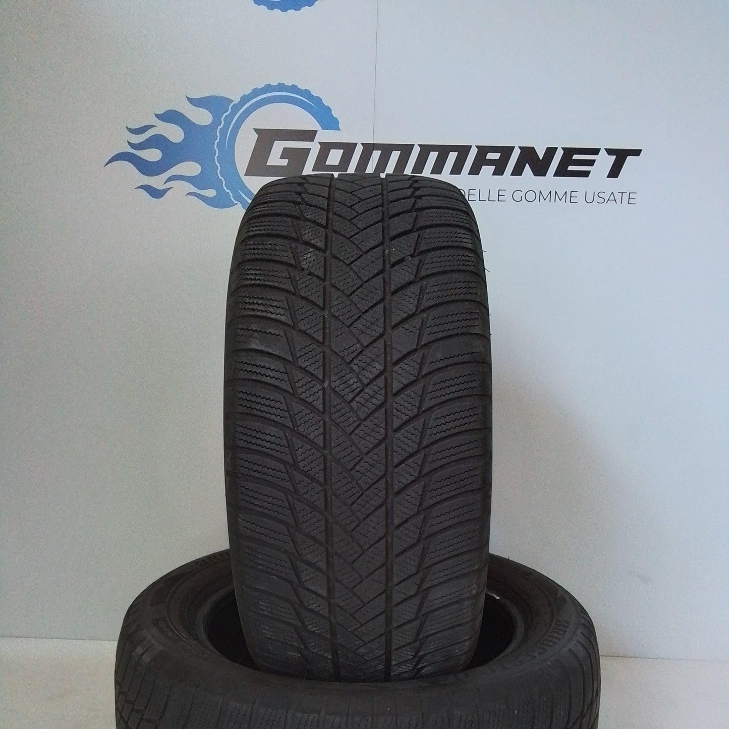 2 Bridgestone Blizzak LM001 255 50 18 106V