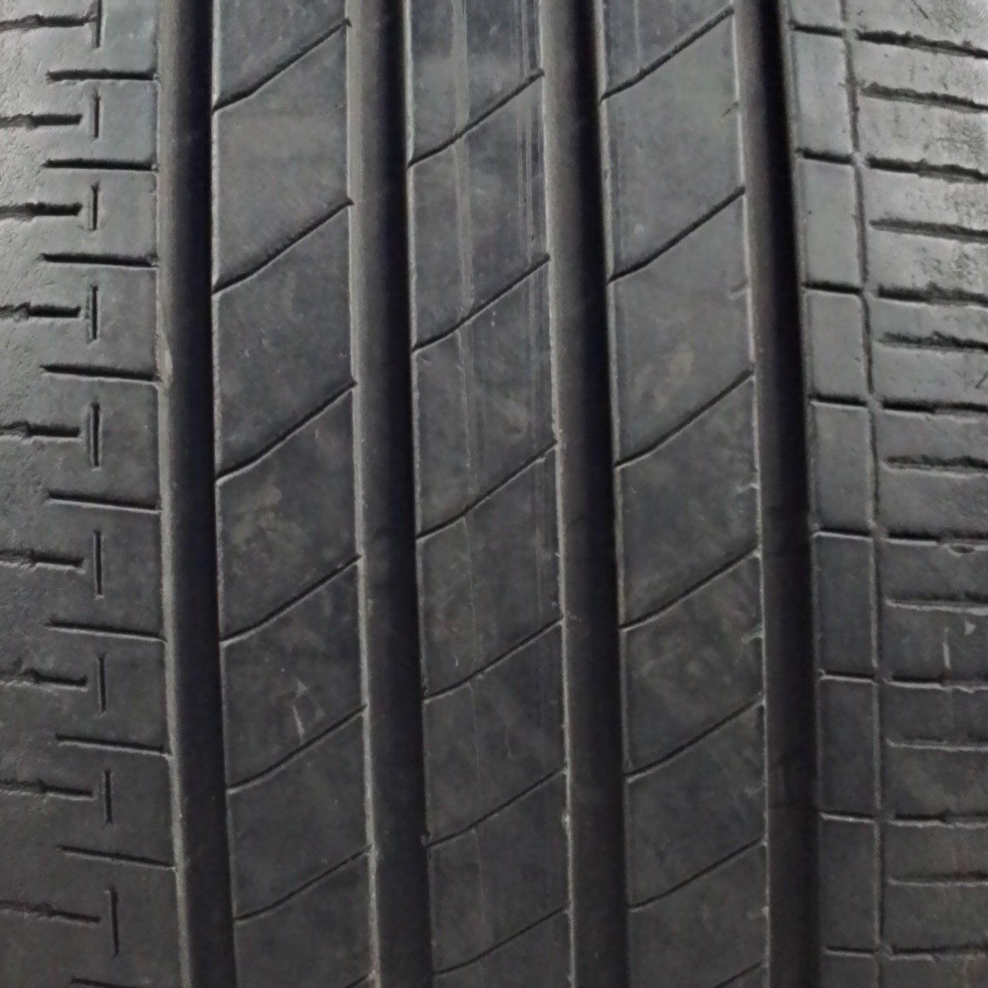2 Bridgestone Turanza T005 215 45 18 89W m+s