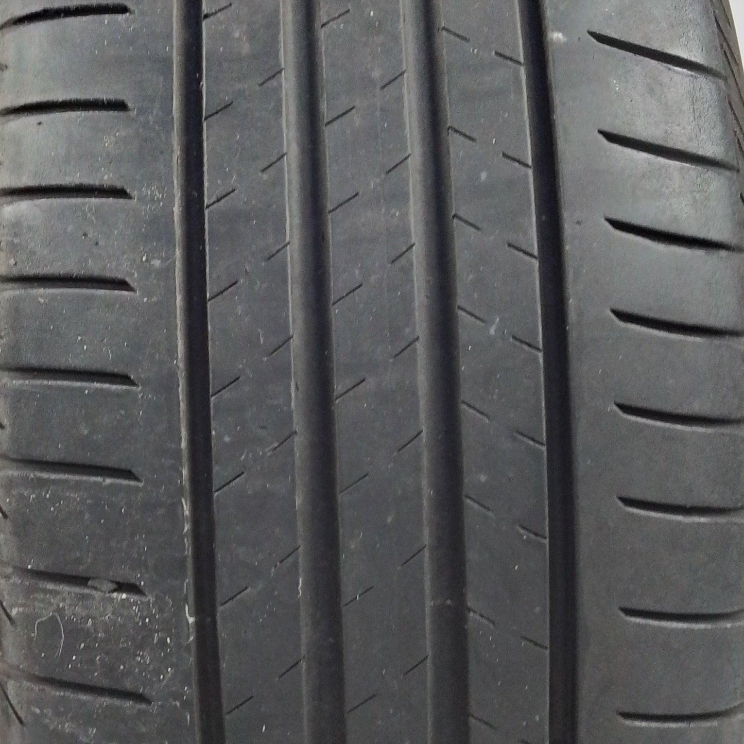 2 Bridgestone 235/50 R19 Turanza T005 99V