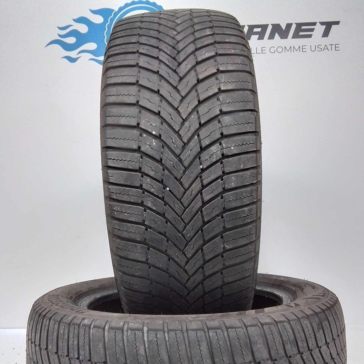2 Bridgestone WeatherControl A005 225 45 19 96V