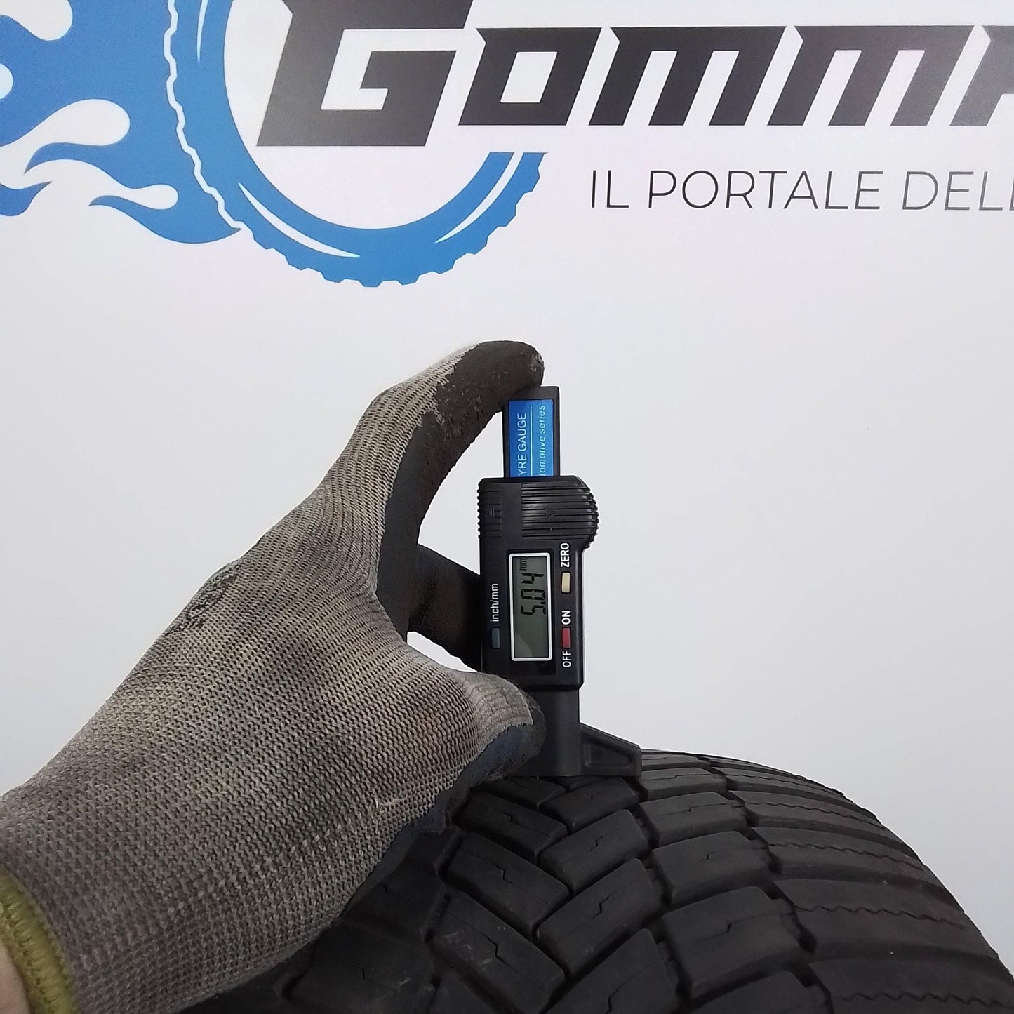 2 Bridgestone WeatherControl A005 225 45 19 96V