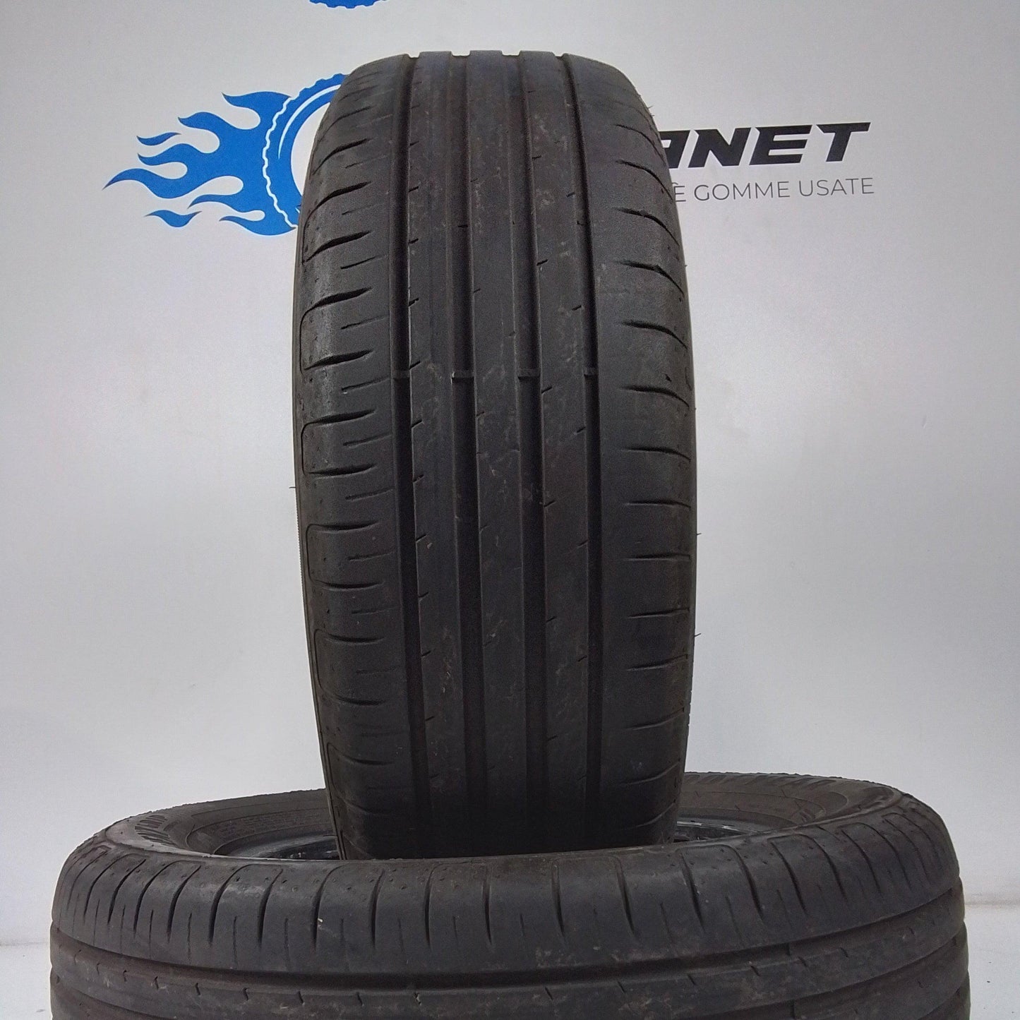 2 GoodYear 215/60 R16 Eagle NCT 5 99H