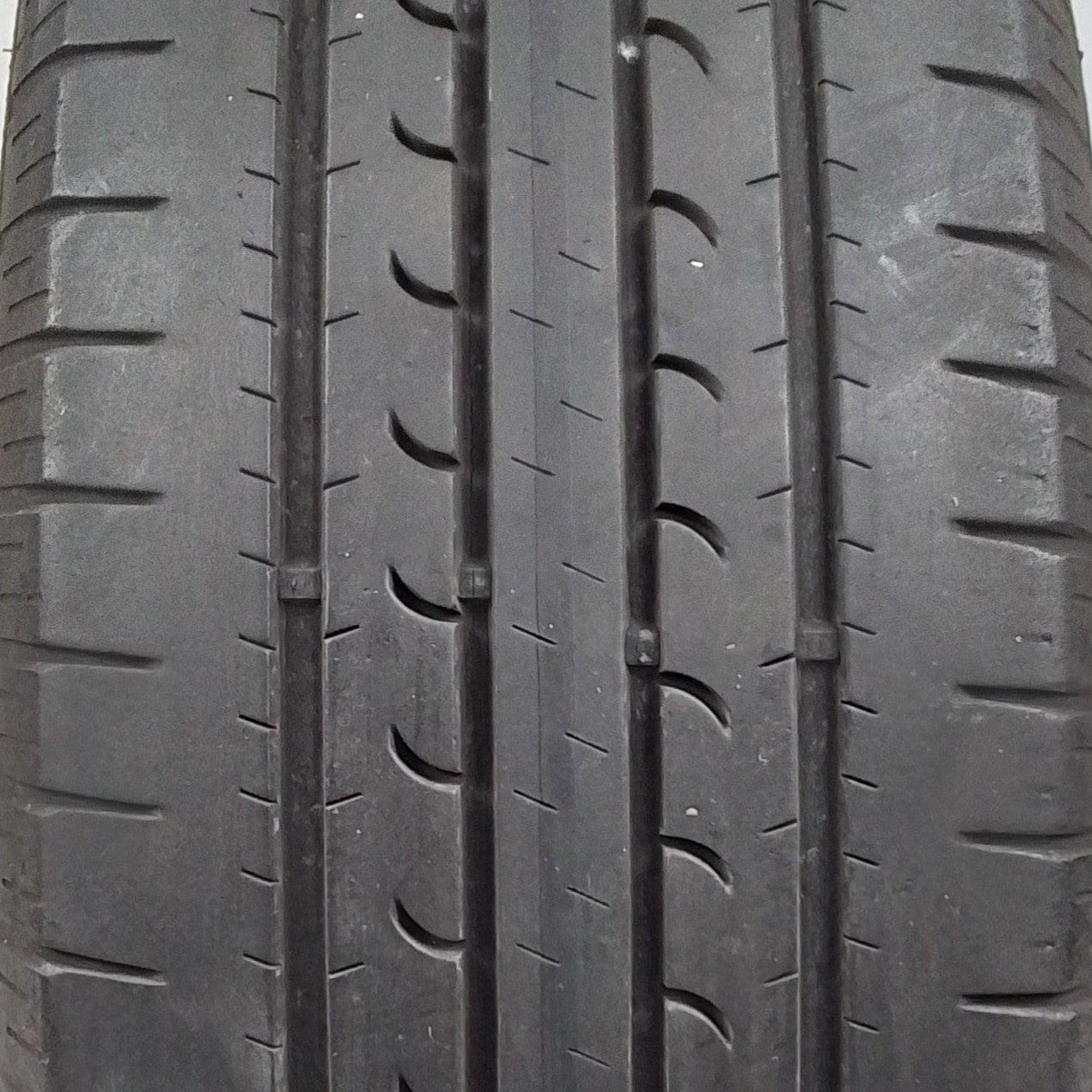 2 Goodyear Efficentgrip Suv 4×4 215 60 17 96H