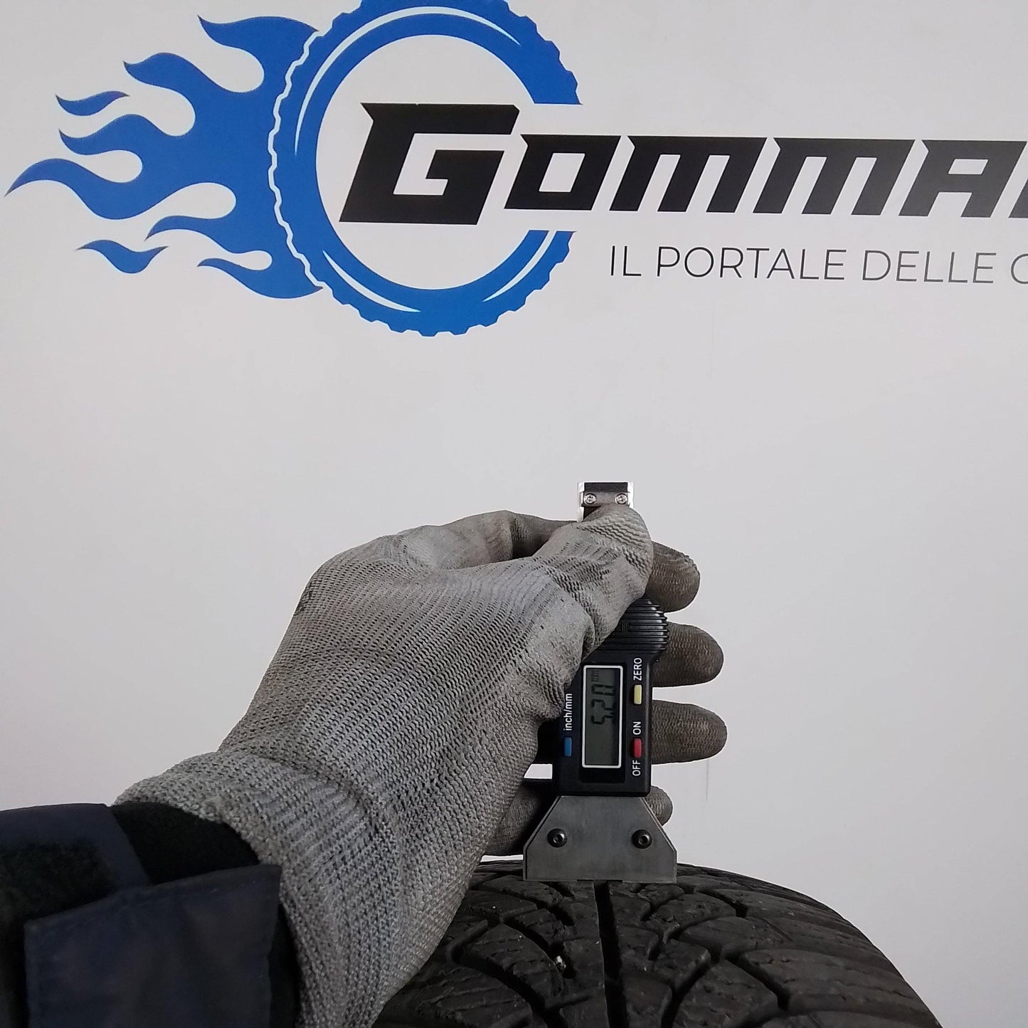 2 Goodyear Ultragrip 9 185 60 15 84T m+s