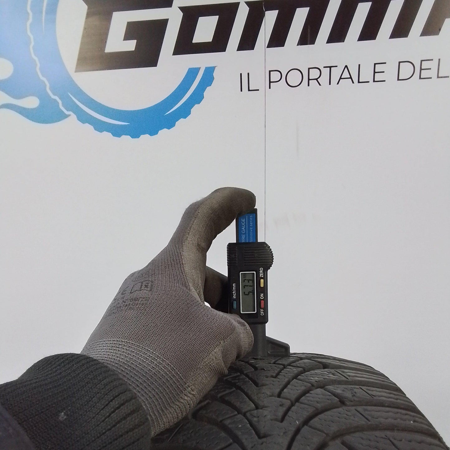 2 Goodyear Ultragrip 9 195 60 15 88T m+s