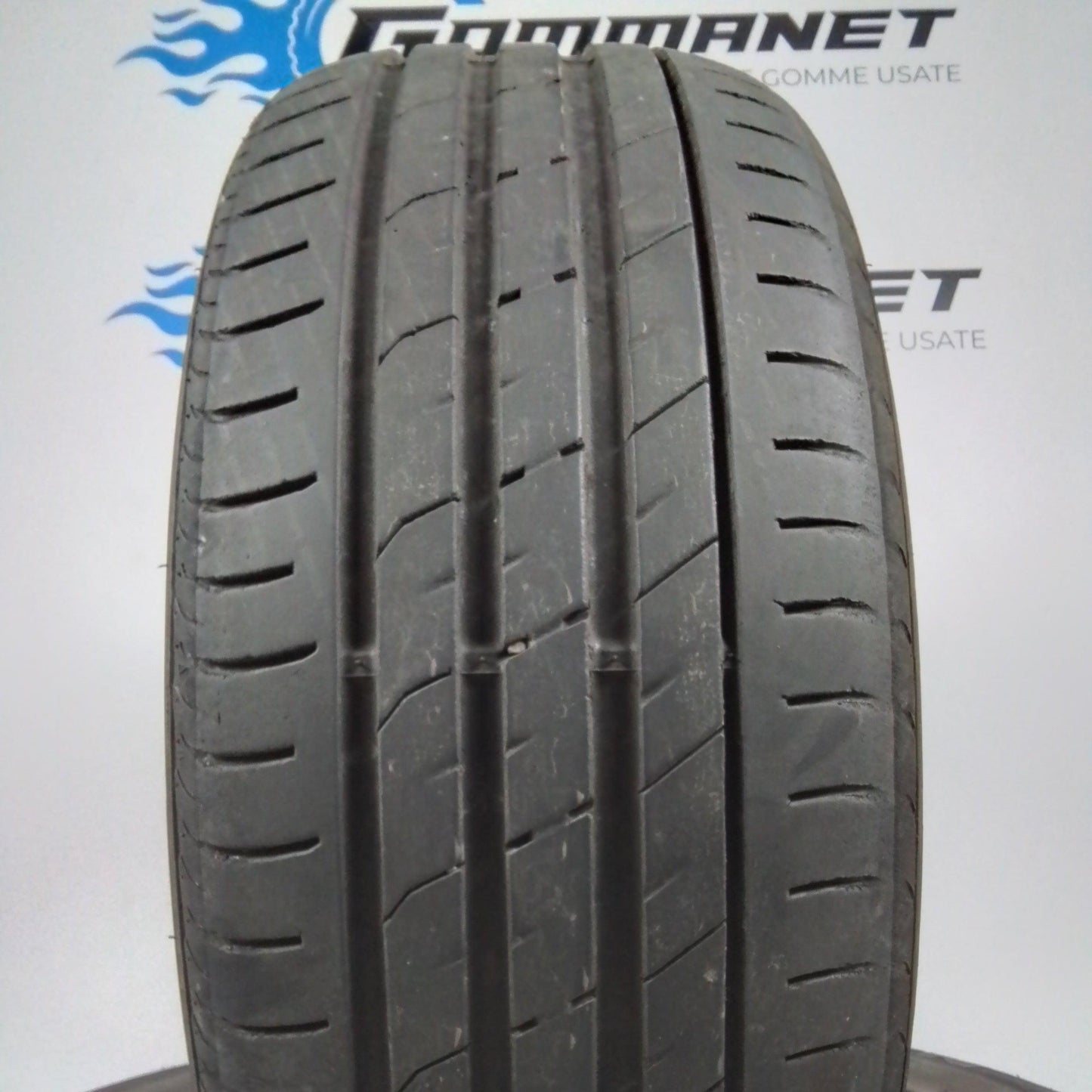 2 Nexen Nfera Su1 225 55 17 101W