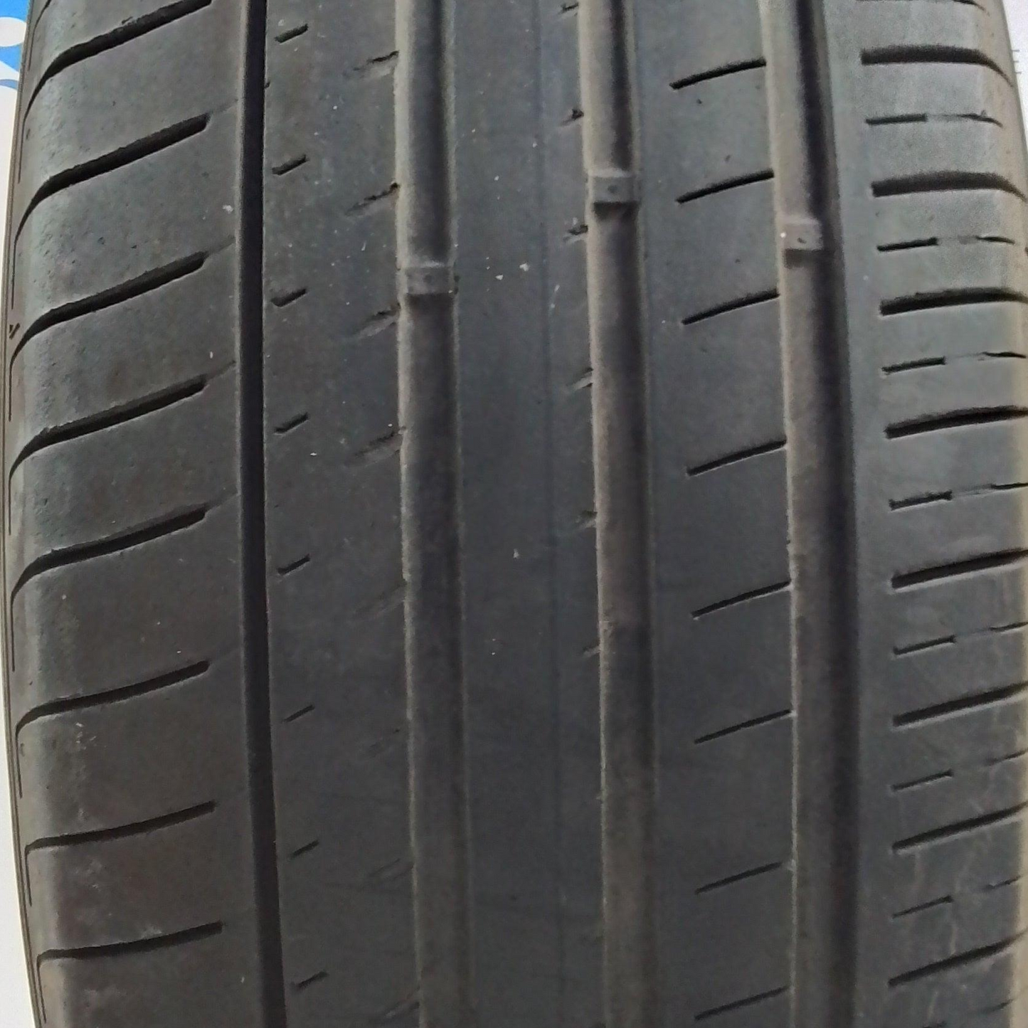 2 Nexen Nfera primus 235 55 18 104V