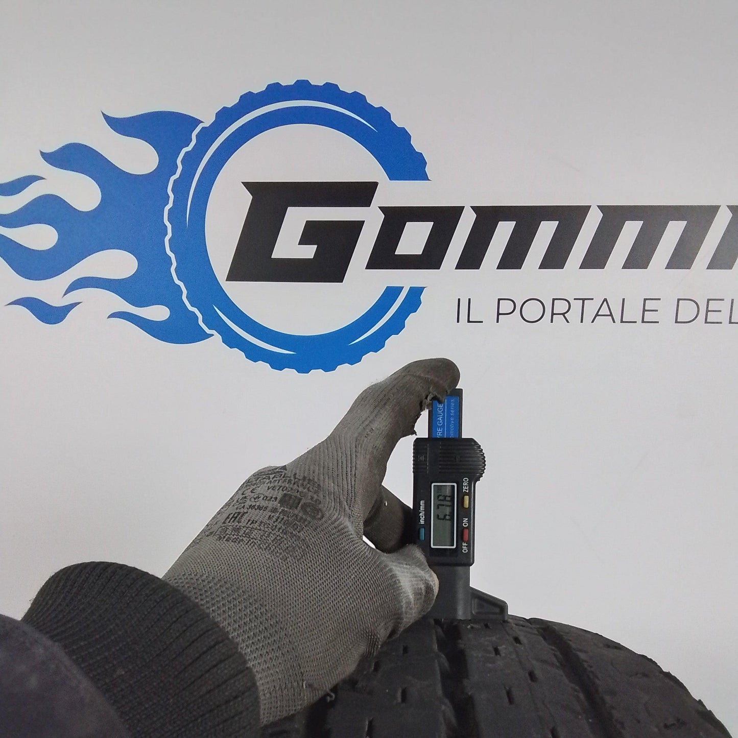 2 Nokian C Line 215 70 15C 109/107S