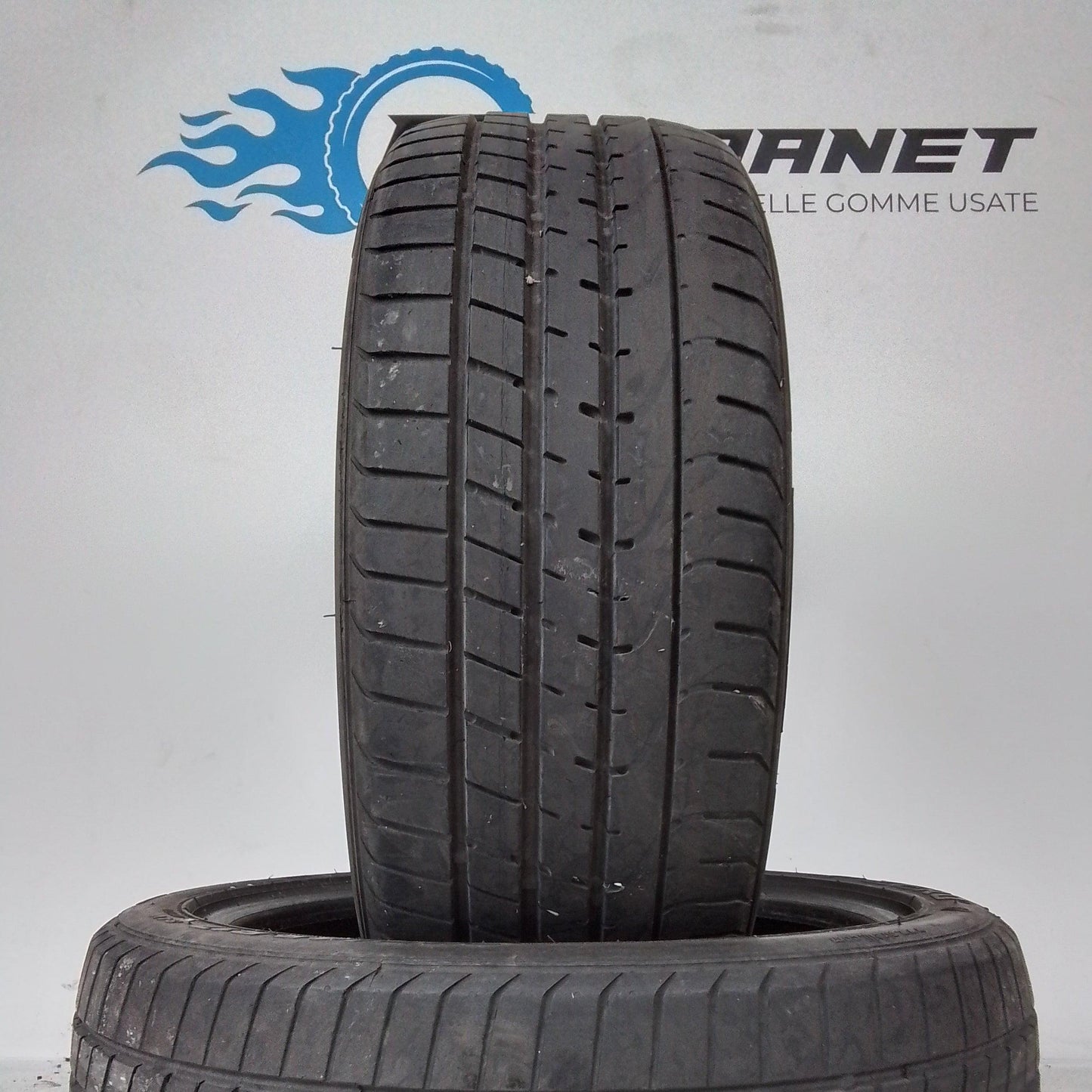 2 Pirelli Pzero 205 40 17 84W
