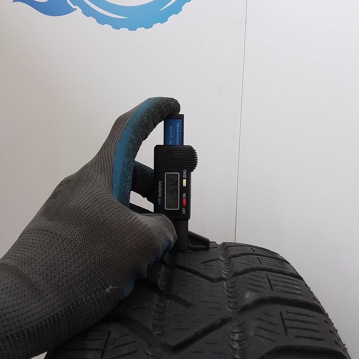 2 Pirelli Snowcontrol Serie 3 Winter 185 50 16 81T M+S