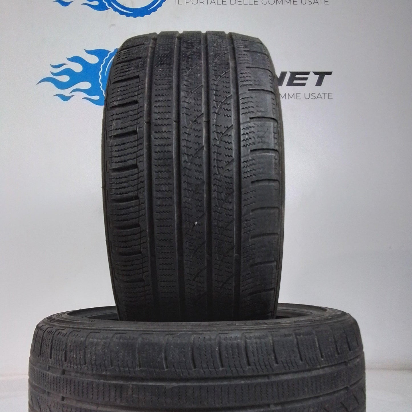 2 Rockstone Ice Plus S210 225 40 18 92V m+s Xl