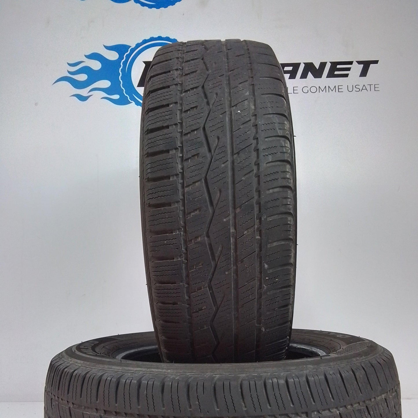 2 Toyo Celsius 215 50 17 95V m+s