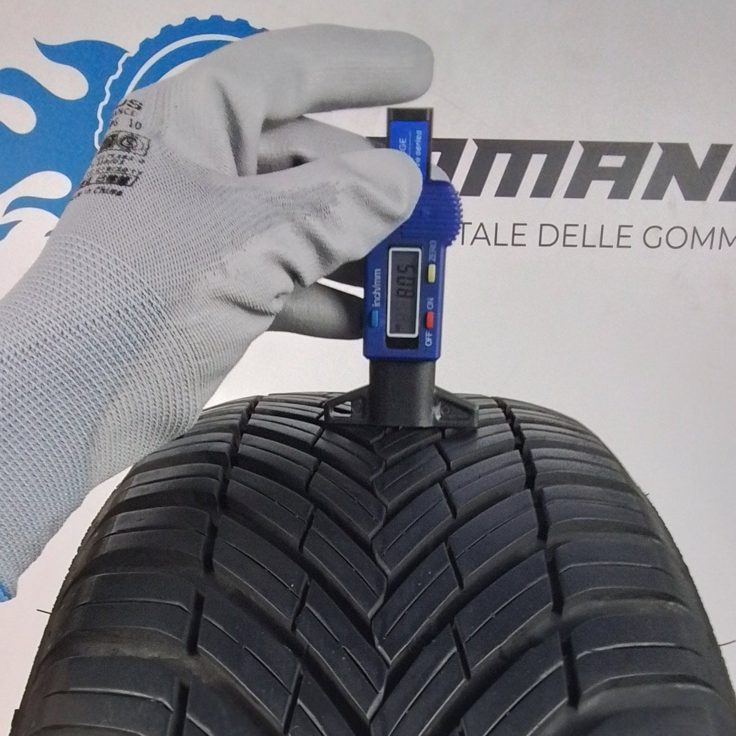 2 Toyo Tires 225/55 R19 Celsius AS2 99V