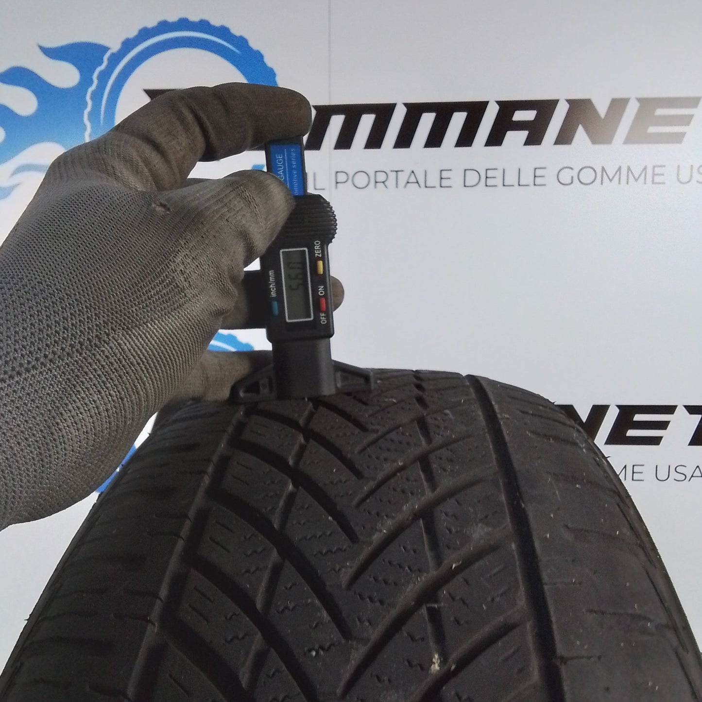 2 Tracmax All season 205 65 15 94V M+S