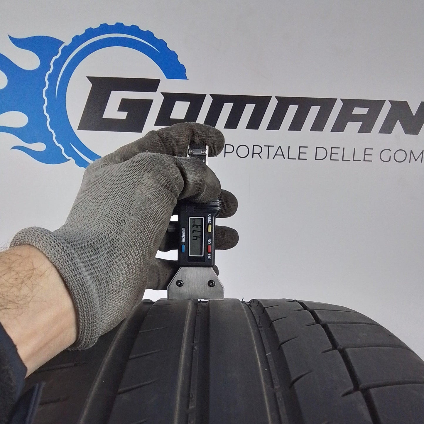 2 Triangle Sportex 235 35 20 92Y Xl m+s