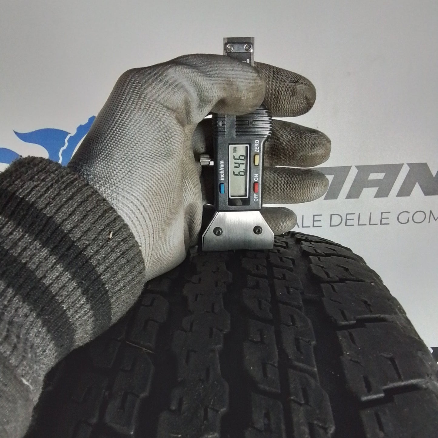 4 Bridgestone Dueler H/T Sport 255 70 18 113S M+S