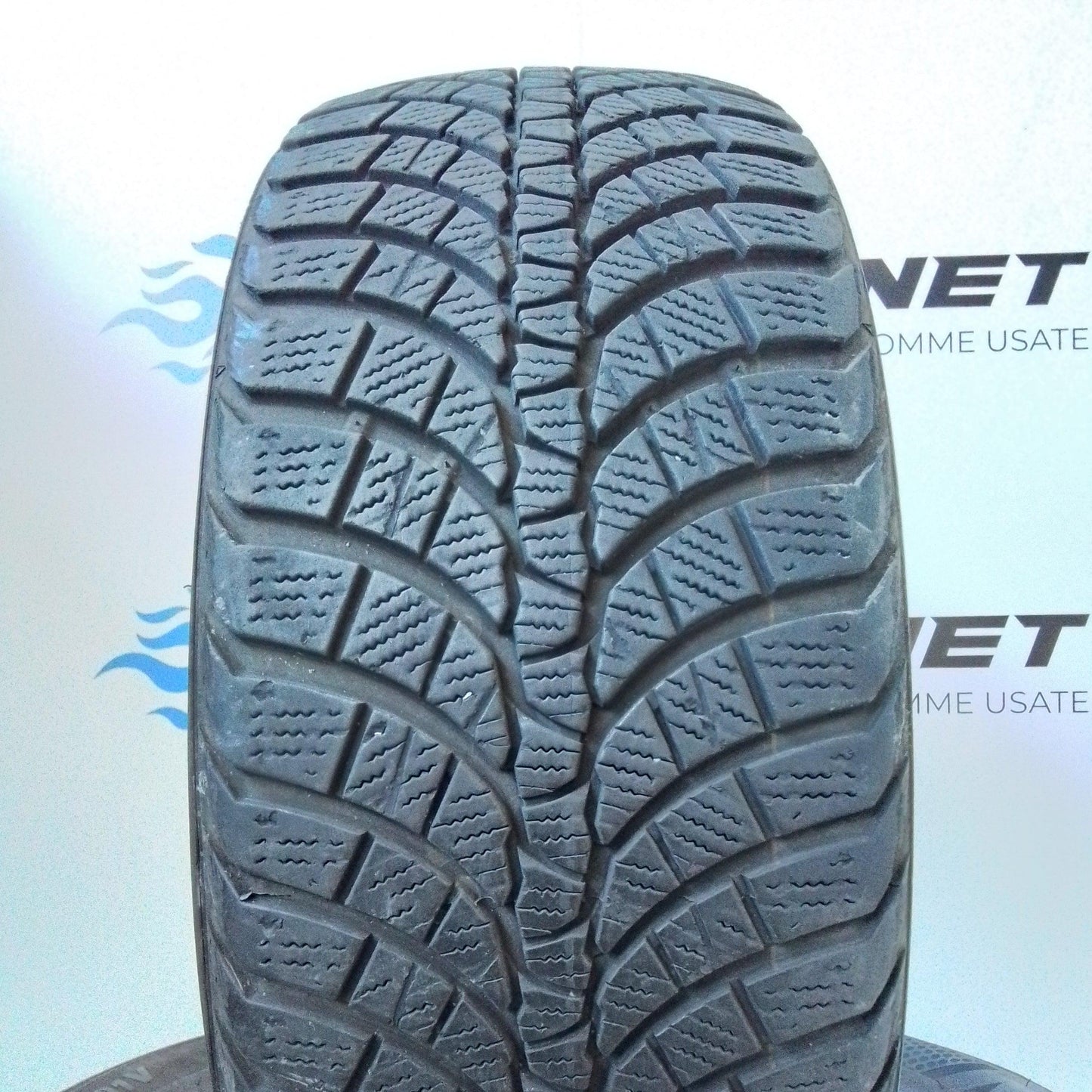 4 Firestone Winterhawk 4 235 60 18 107H M+S