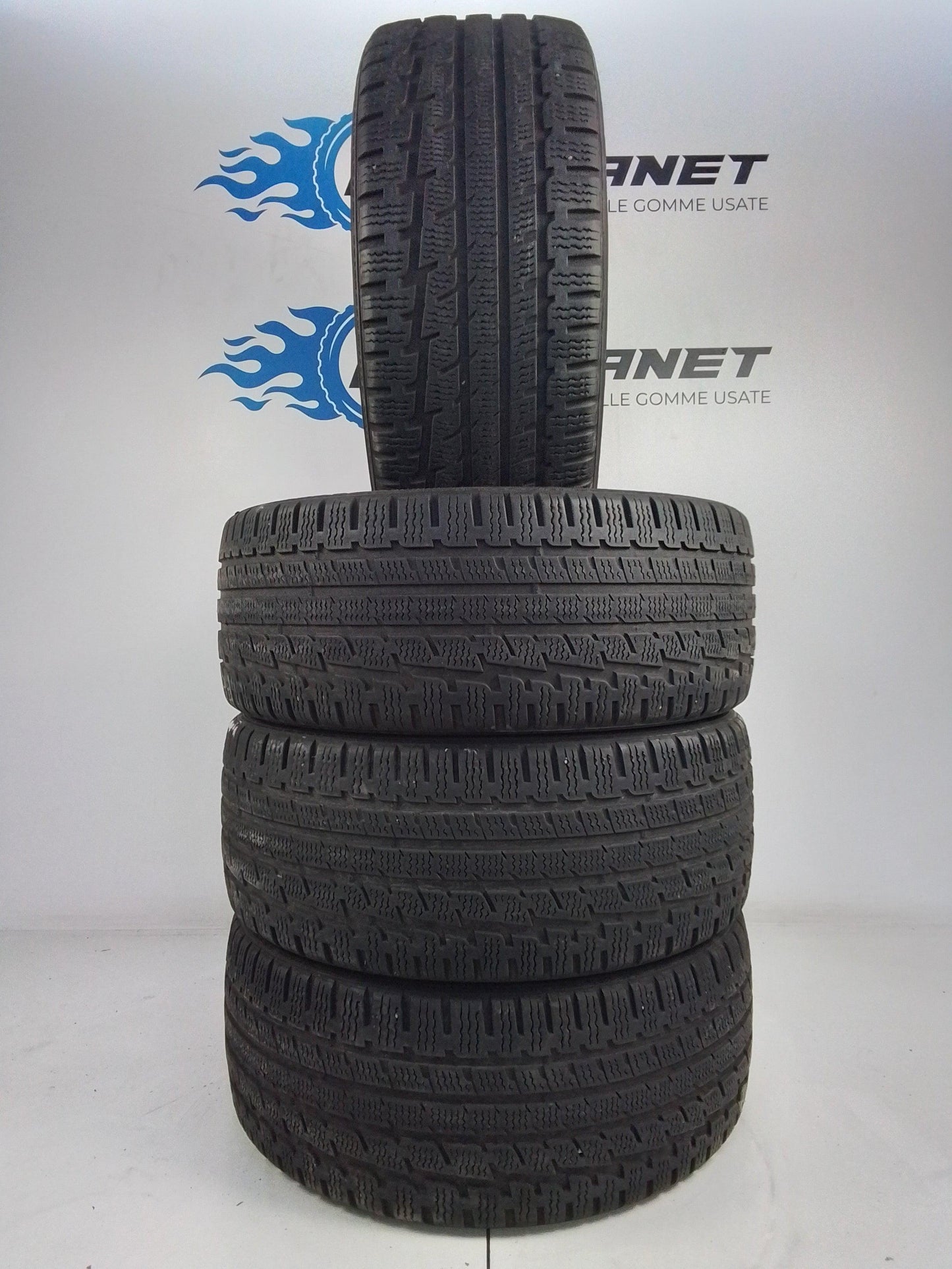 4 Kumho Izen Kw27 205 55 17 95V m+s