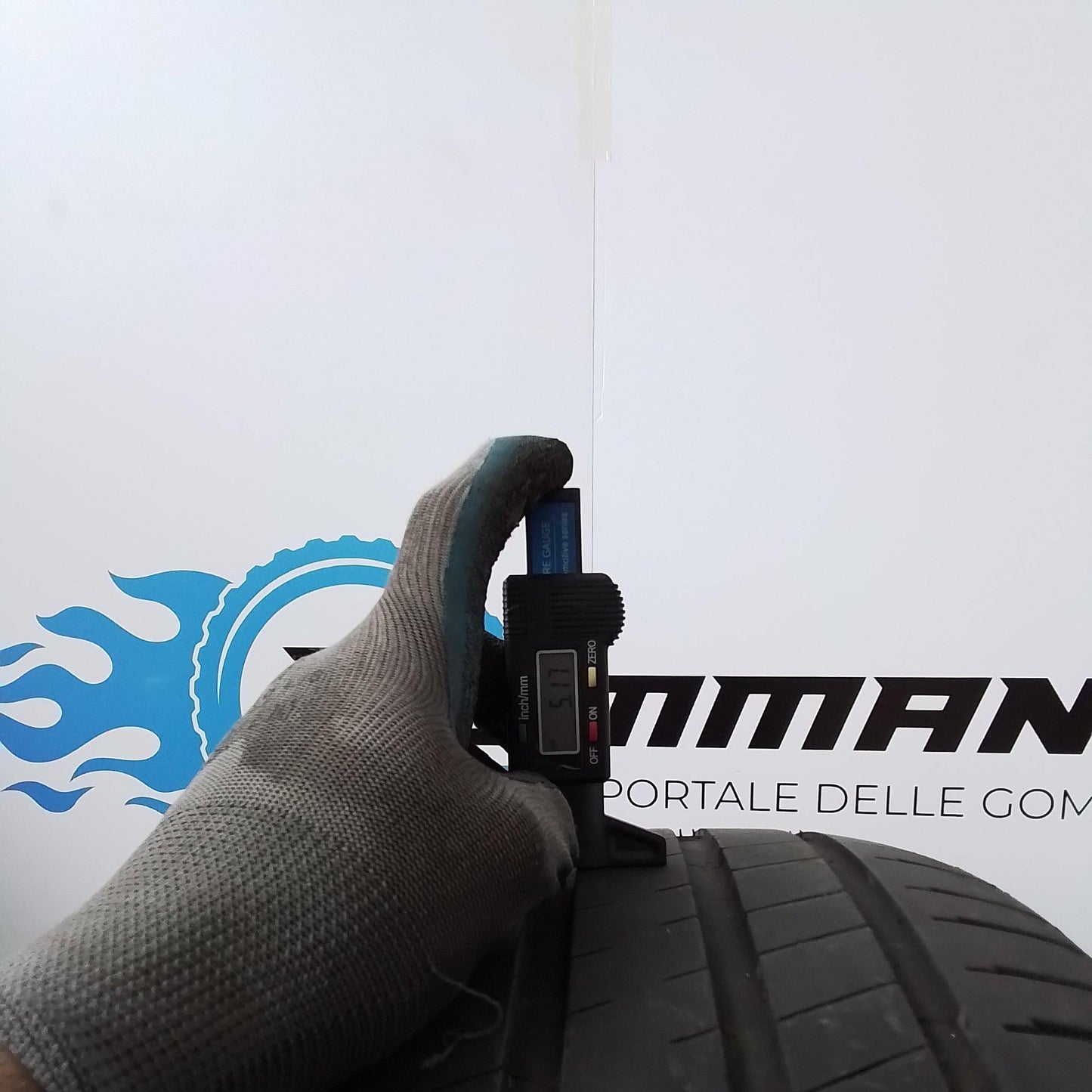 4 Michelin 235/55 R19 Latitude Sport 3
