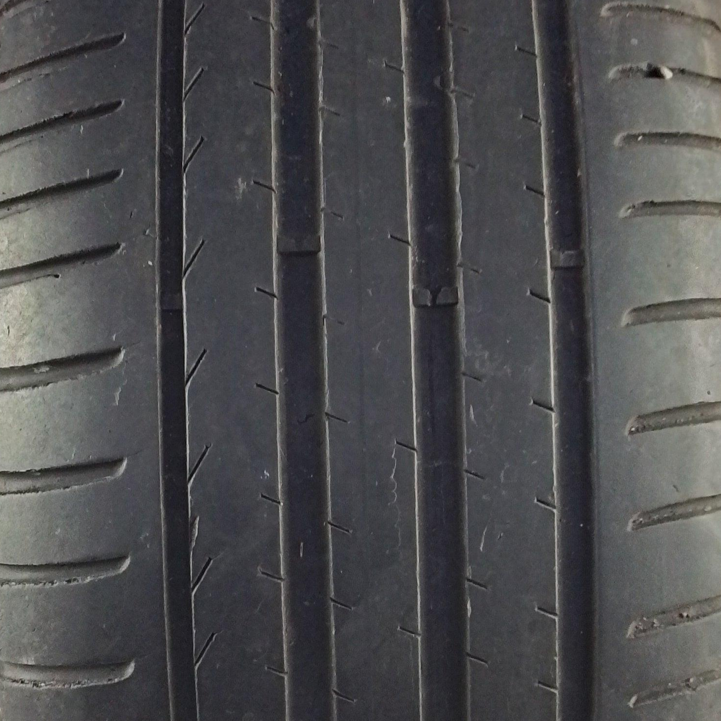 4 Pirelli Cinturato P7 245 50 19 109W