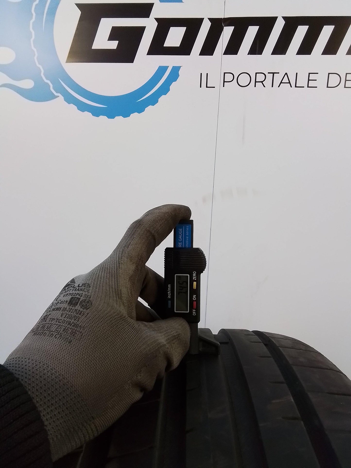 1 Goodyear Eagle F1 asymmetric 3 245 40 18 97Y