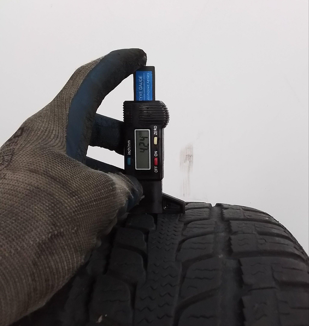 2 Roadstone 215/55 R16 Npriz 4S 97V M+S