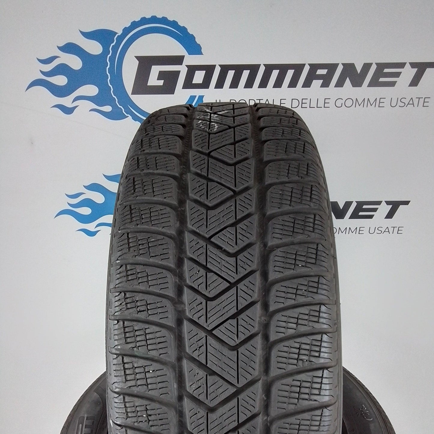 4 Pirelli Scorpion Winter 215 65 17 99H M+S