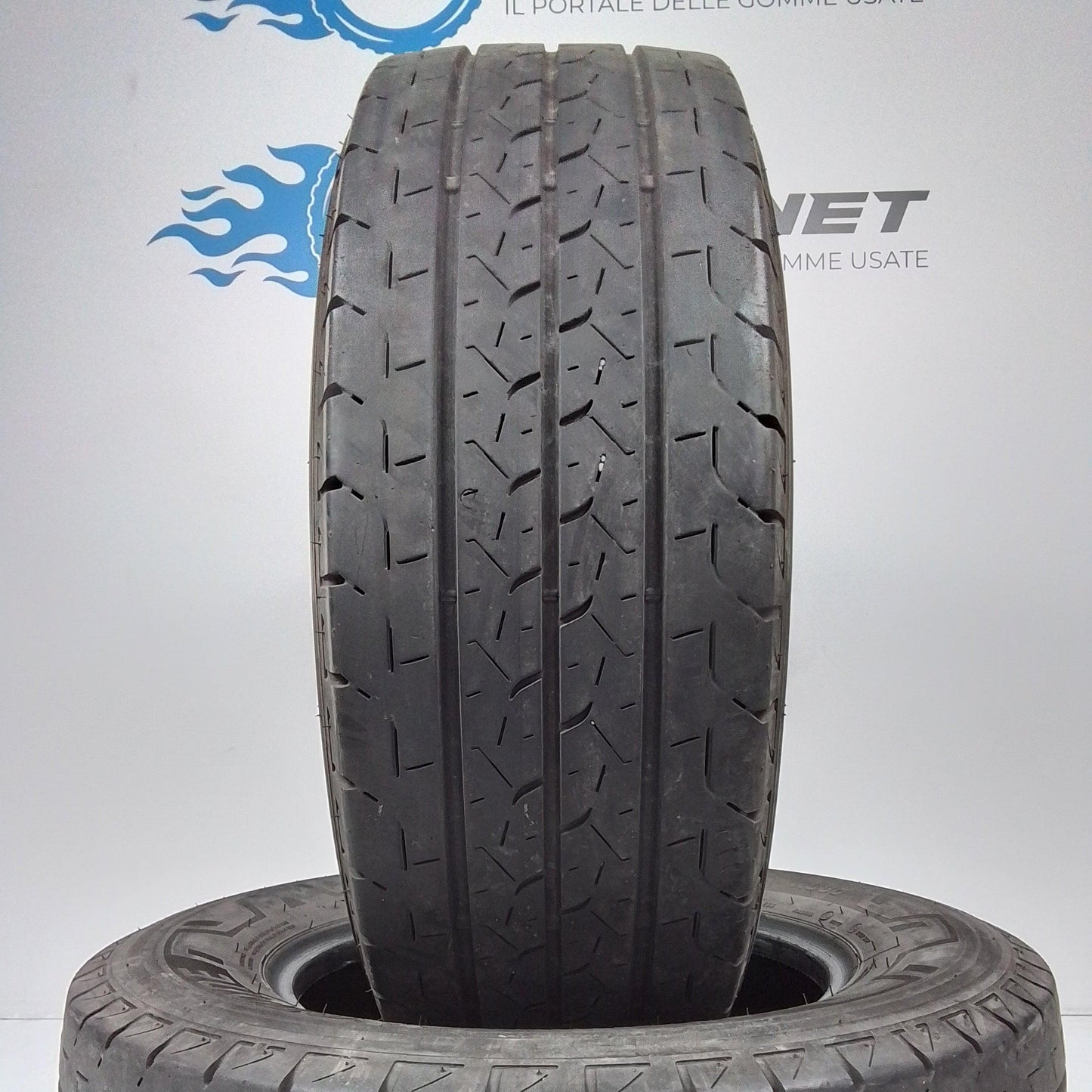 2 Bridgestone Duravis R660 235 65 16C 115/113 R