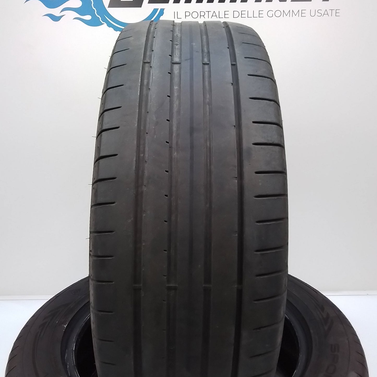 2 Dunlop SportMaxx Suv 235 55 18 100 V