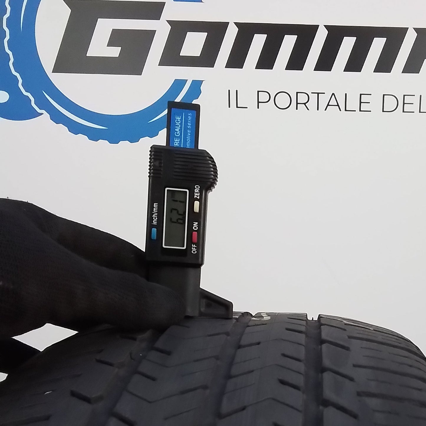2 Michelin Agilis 215 65 16C 106/104T m+s