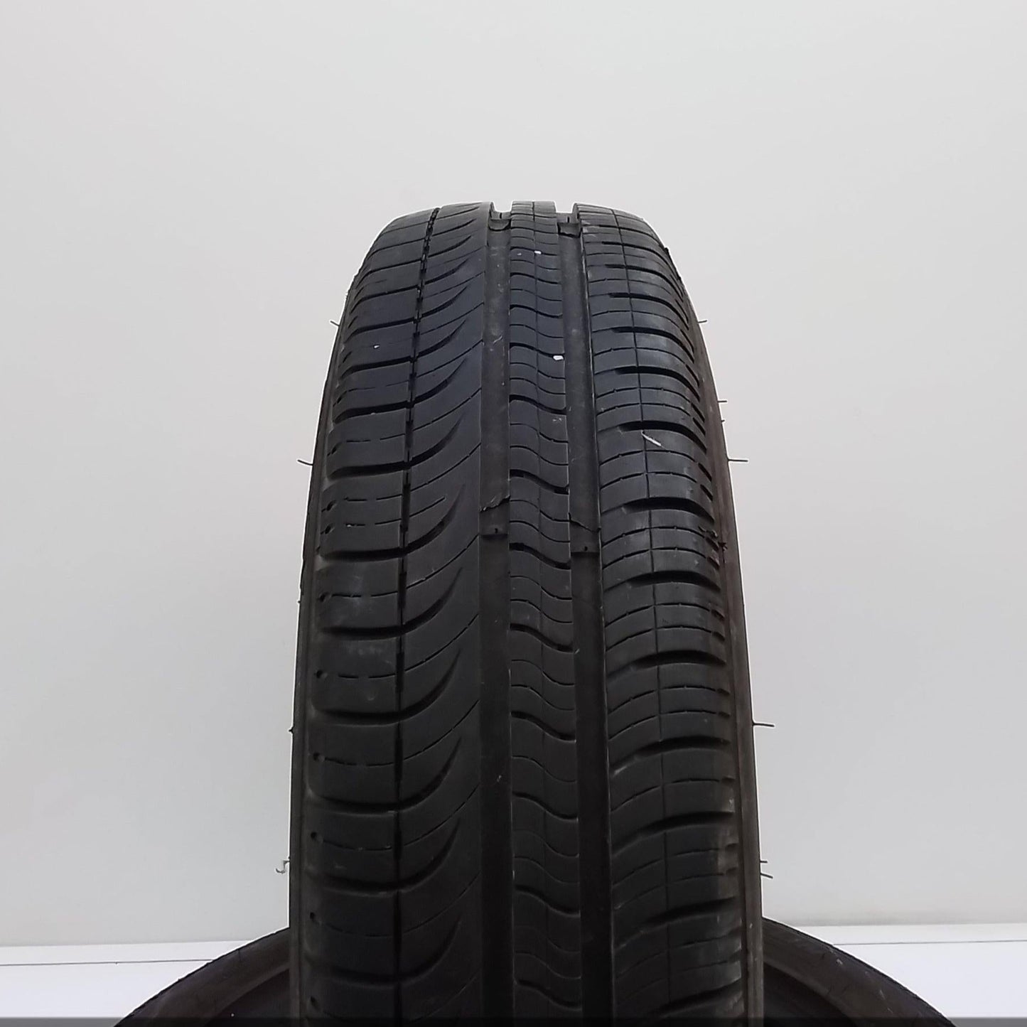 2 Michelin energy 175 65 15 84H