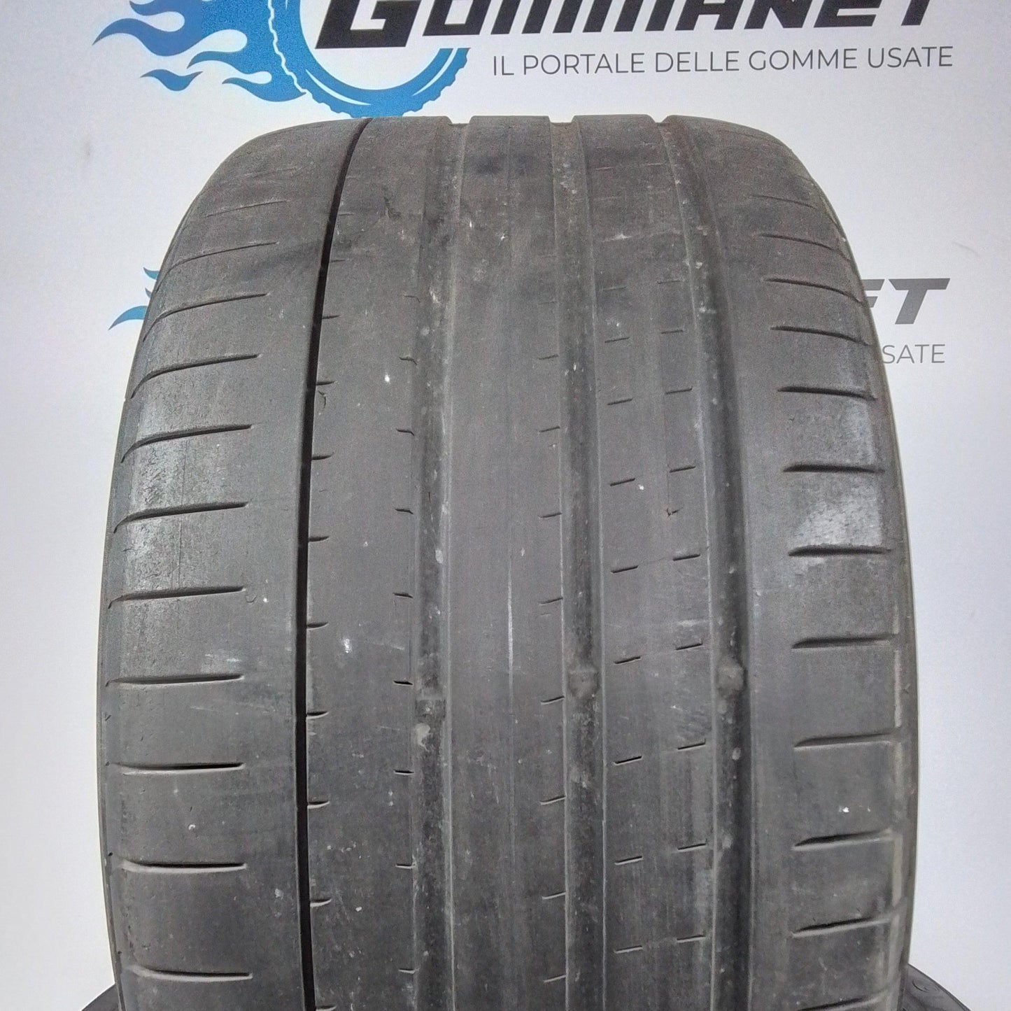 2 Yokohama Advan Sport V107 325 35 22 114Y