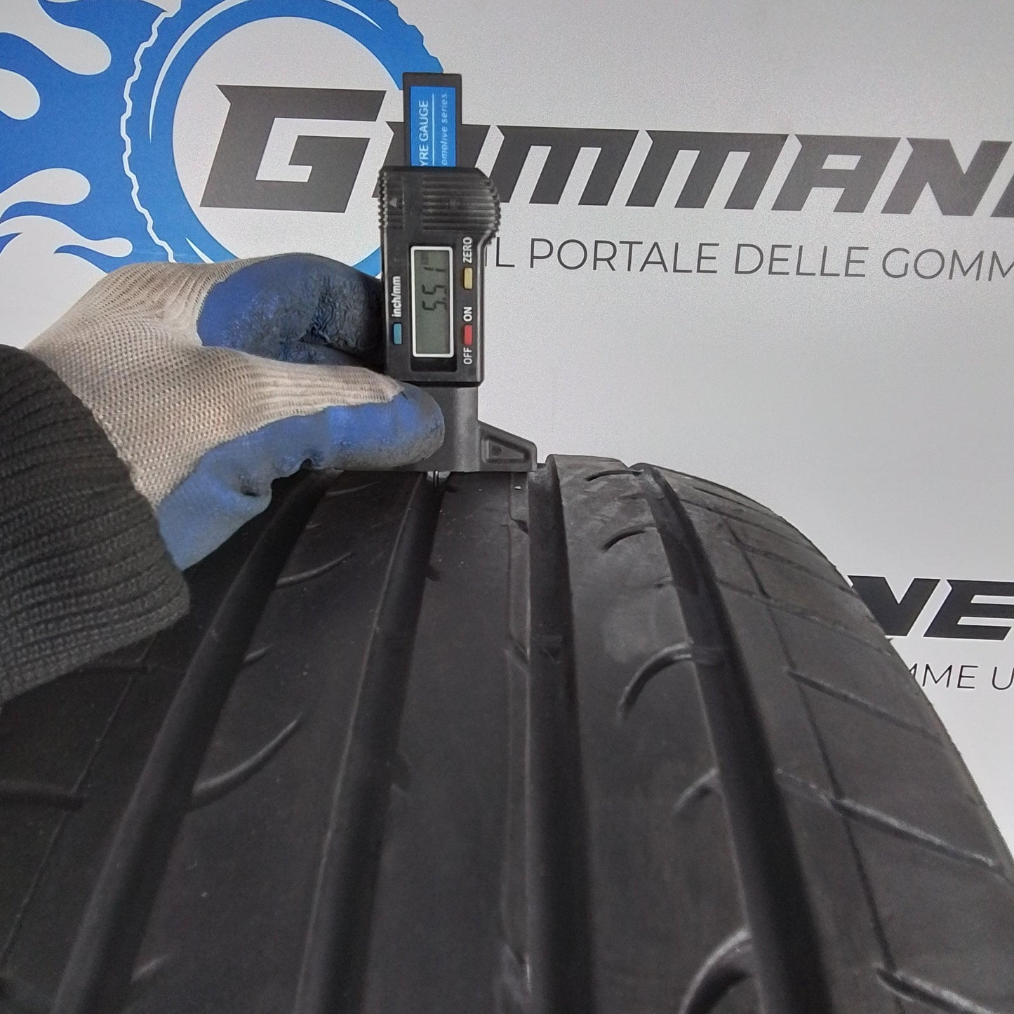 4 Bridgestone Dueler HP sport 225 55 18 98H